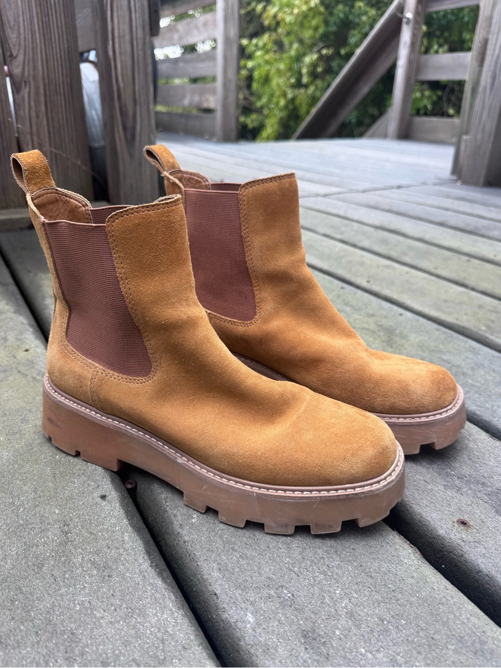 Dolce Vita Women’s Johany Suede Chelsea Boots / 9.5